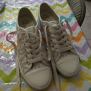MK shoes